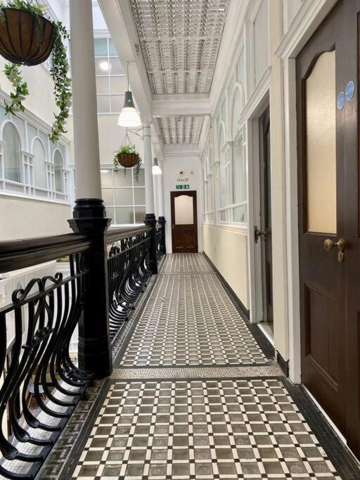 Victoria Street Apartment Sleeps 2 ليفربول المظهر الخارجي الصورة
